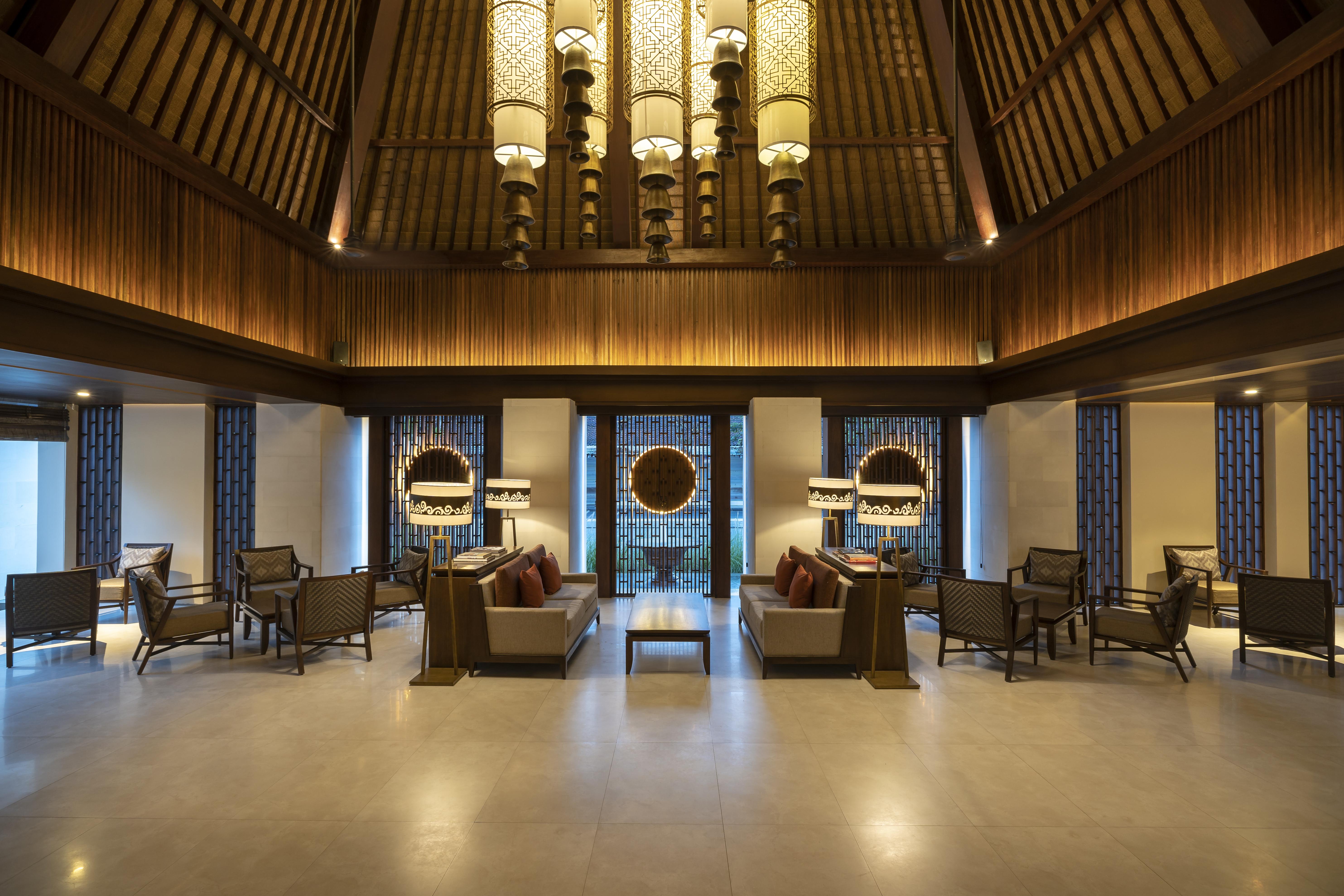 Ramayana Suites And Resort Кута Екстер'єр фото The interior of the lounge