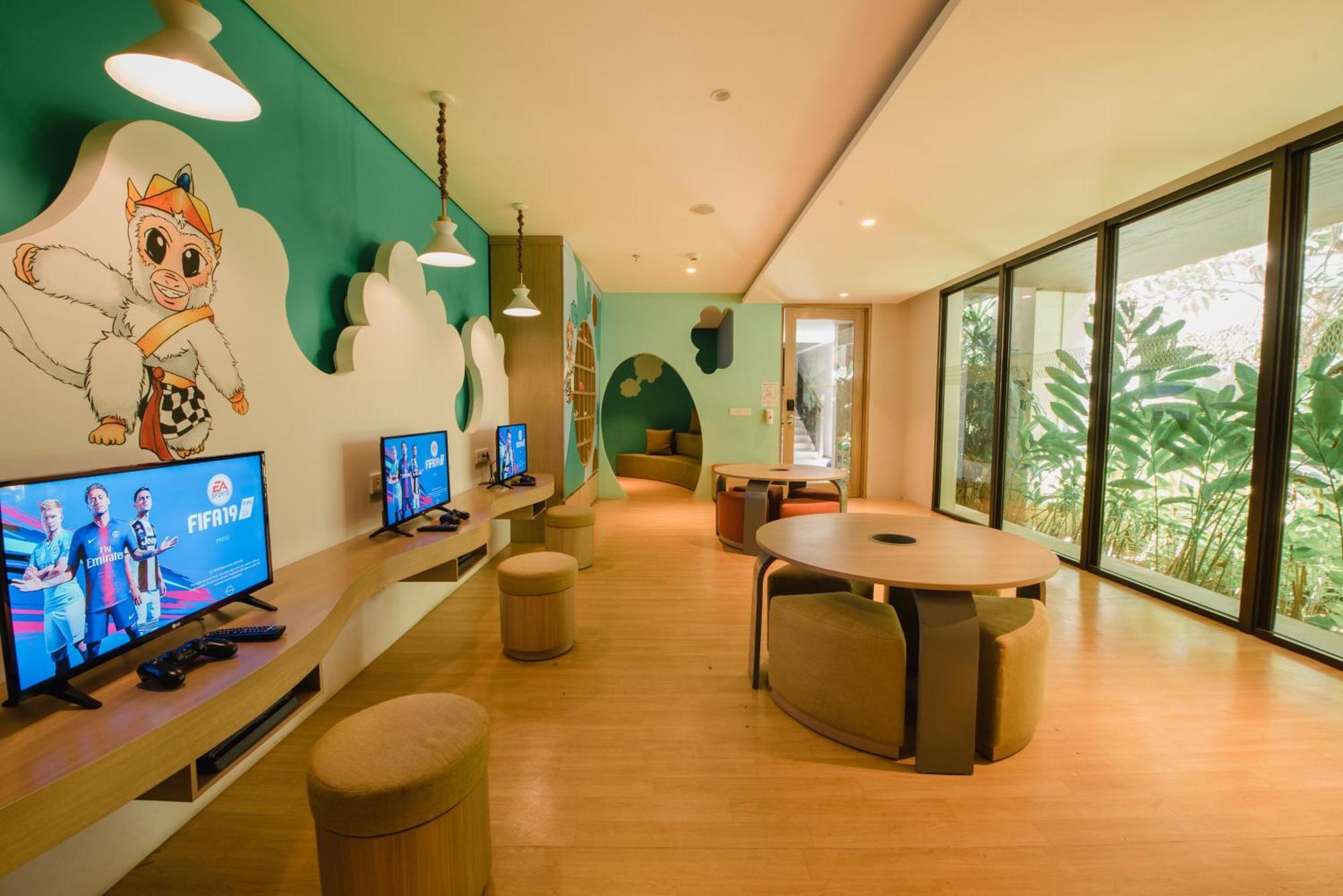 Ramayana Suites And Resort Кута Екстер'єр фото The computer room at the resort